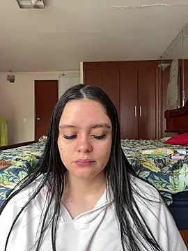 Snapshot of Selena_Roa chatting on 05-16-26, 12:48 Selena Roa online show from 05-16-26, 12:48