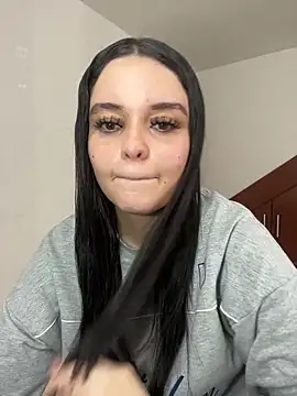 Snapshot of Selena_Roa chatting on 02-11-26, 04:29 Selena Roa online show from 02-11-26, 04:29