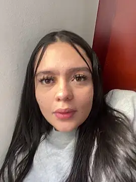 Selena Roa online show from 04-14-26, 02:44