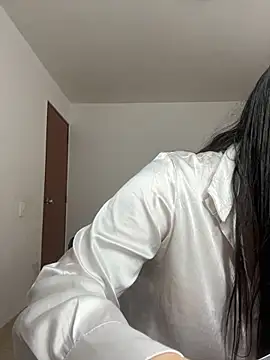 Selena Roa online show from 11-25-25, 02:17