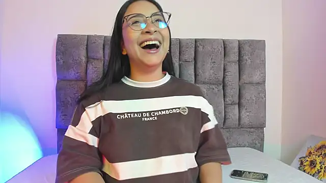 miah storm online show from 10-30-25, 02:10