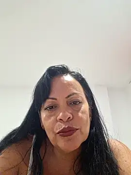 Snapshot of viviana-sexi chatting on 05-27-26, 02:41 viviana-sexi online show from 05-27-26, 02:41