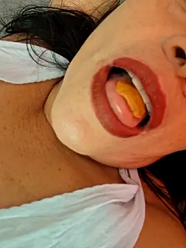 viviana-sexi online show from 04-06-26, 08:54