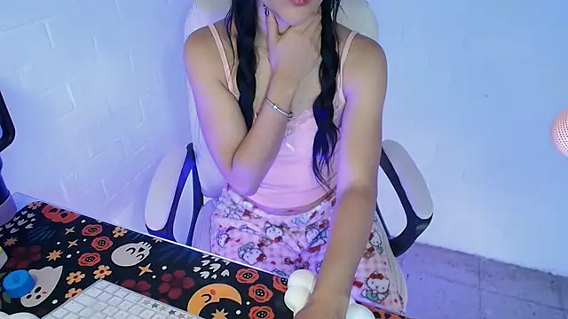 Snapshot of kaithra chatting on 10-27-25, 02:23 kaithra online show from 10-27-25, 02:23