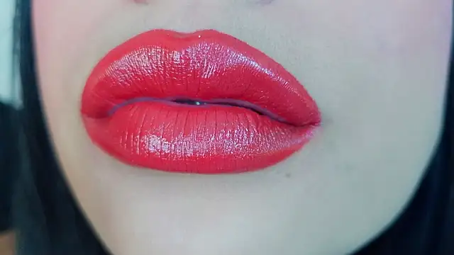 Snapshot of mia_roux1 chatting on 02-21-26, 09:39 mia roux1 online show from 02-21-26, 09:39