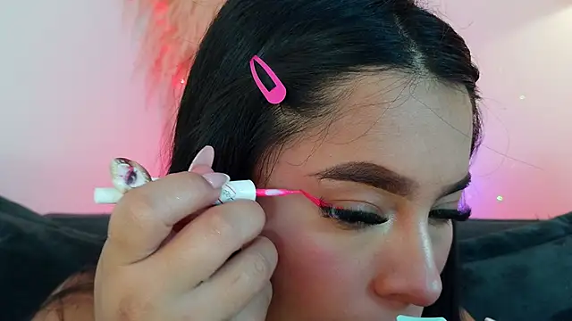 mia roux1 online show from 04-09-26, 07:42