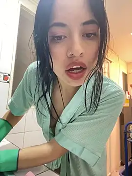 Snapshot of Chuchii05 chatting on 11-10-25, 05:40 Chuchii05 online show from 11-10-25, 05:40