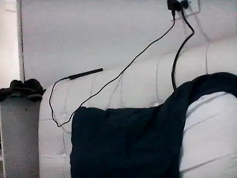 Snapshot of MorenoMalhado88 chatting on 10-23-25, 12:31 MorenoMalhado88 online show from 10-23-25, 12:31