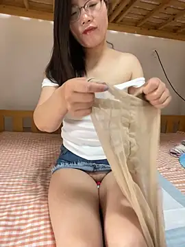 Snapshot of Nlen_baby chatting on 05-29-26, 06:14 Nlen baby online show from 05-29-26, 06:14