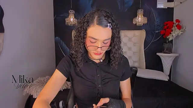 Snapshot of Mika__velvet chatting on 02-16-26, 09:24 Mika velvet online show from 02-16-26, 09:24