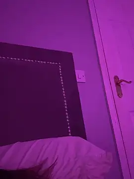 Gia Atkinson online show from 10-26-25, 12:55