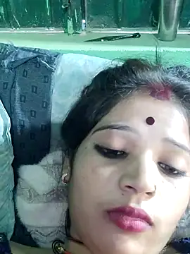 Snapshot of Bhumika_Love chatting on 11-16-25, 01:32 Bhumika Love online show from 11-16-25, 01:32
