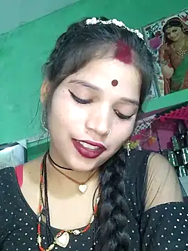 Snapshot of Bhumika_Love chatting on 11-07-25, 02:43 Bhumika Love online show from 11-07-25, 02:43