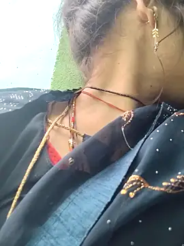 Snapshot of Bhumika_Love chatting on 10-25-25, 10:25 Bhumika Love online show from 10-25-25, 10:25