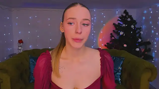 sassy cutie online show from 12-18-25, 01:15