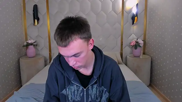 Derek Banville online show from 11-18-25, 01:03