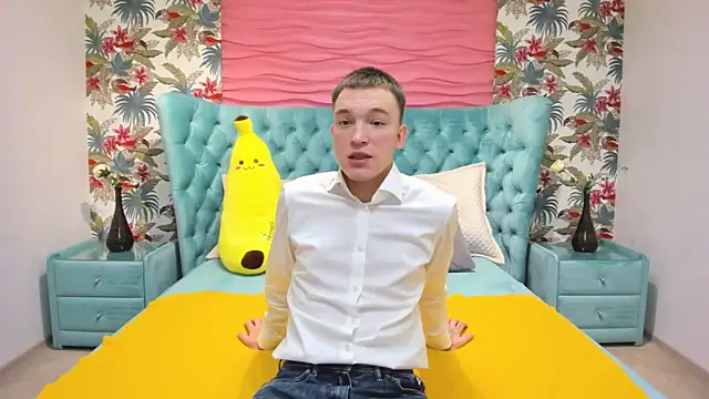 Derek Banville online show from 10-31-25, 12:57