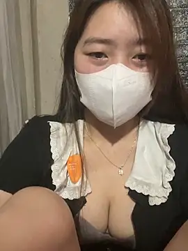 Snapshot of kitty-20x chatting on 06-10-26, 02:18 kitty-20x online show from 06-10-26, 02:18