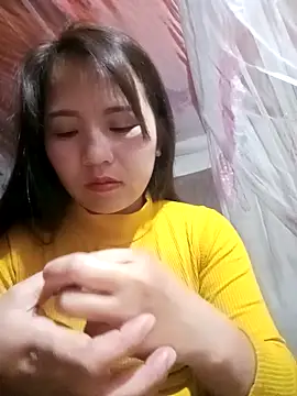 -Lanaa- online show from 12-16-25, 04:44