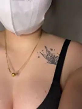 Snapshot of helo-kitty chatting on 07-22-26, 02:41 helo-kitty online show from 07-22-26, 02:41