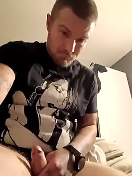 DadDDick925 online show from 11-26-25, 02:00