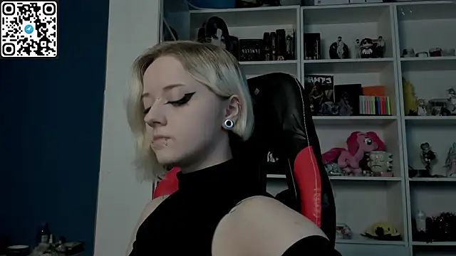 Holy Mistress S online show from 02-06-26, 10:00