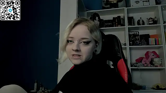 Holy Mistress S online show from 02-08-26, 10:13