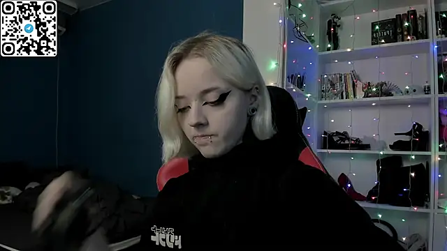 Holy Mistress S online show from 12-14-25, 10:32