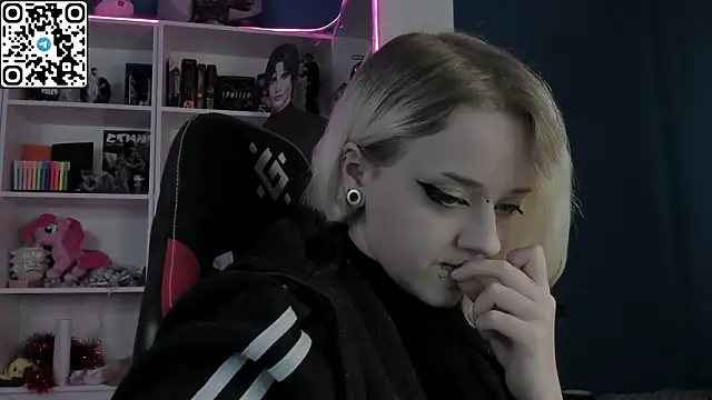 Holy Mistress S online show from 02-28-26, 08:47