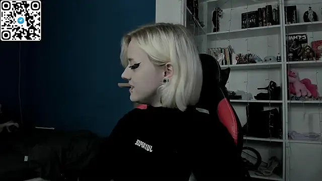 Holy Mistress S online show from 12-23-25, 09:52