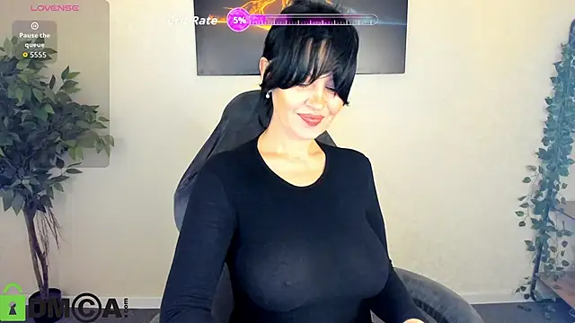Snapshot of Sara_Devills chatting on 05-17-26, 12:43 Sara Devills online show from 05-17-26, 12:43