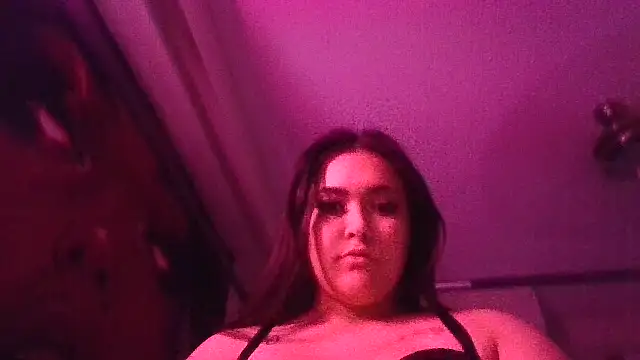 Snapshot of playxrated chatting on 10-21-25, 12:04 playxrated online show from 10-21-25, 12:04