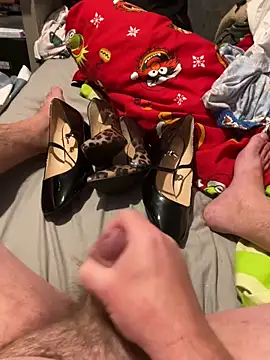 fortheloveofheels74 online show from 01-16-26, 12:25