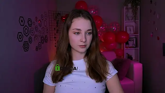 Snapshot of alisabliss chatting on 02-13-26, 08:31 alisabliss online show from 02-13-26, 08:31