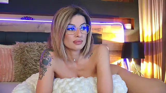 AnayseMaze online show from 02-17-26, 03:04