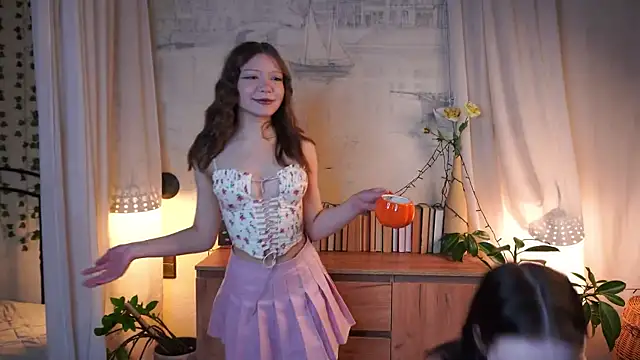 JanelAkerley online show from 11-22-25, 03:38