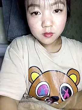 Quynhsumon online show from 02-23-26, 03:23