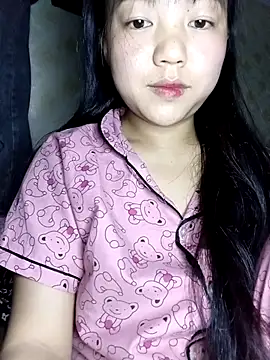 Quynhsumon online show from 02-12-26, 03:12