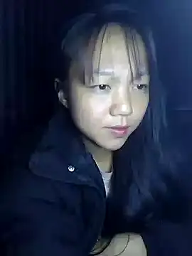 Quynhsumon online show from 11-24-25, 02:50