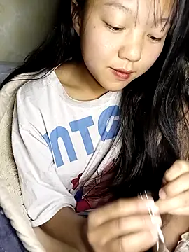 Quynhsumon online show from 01-10-26, 02:45