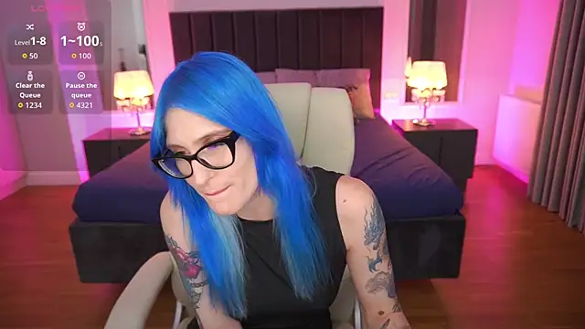 Snapshot of CassaBlaze chatting on 05-17-26, 09:48 CassaBlaze online show from 05-17-26, 09:48