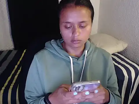 Negritatata online show from 12-21-25, 01:08