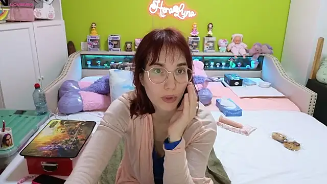  HeraLuna  online show from 02-16-26, 10:18