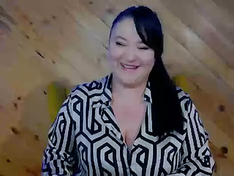 Snapshot of SensualCrisa chatting on 10-27-25, 05:19 SensualCrisa online show from 10-27-25, 05:19
