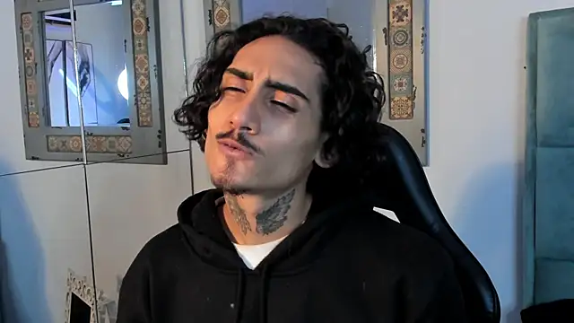 Mr Strike online show from 11-03-25, 02:50