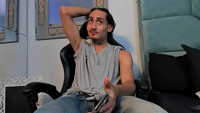 Mr Strike online show from 10-29-25, 02:43