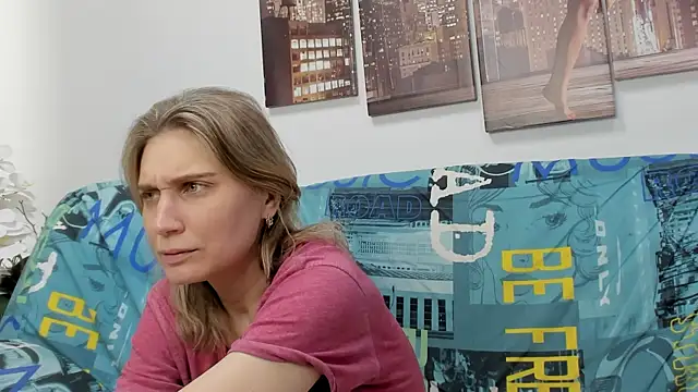 Tenderly Sophie online show from 02-22-26, 01:30