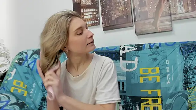 Tenderly Sophie online show from 02-23-26, 01:29