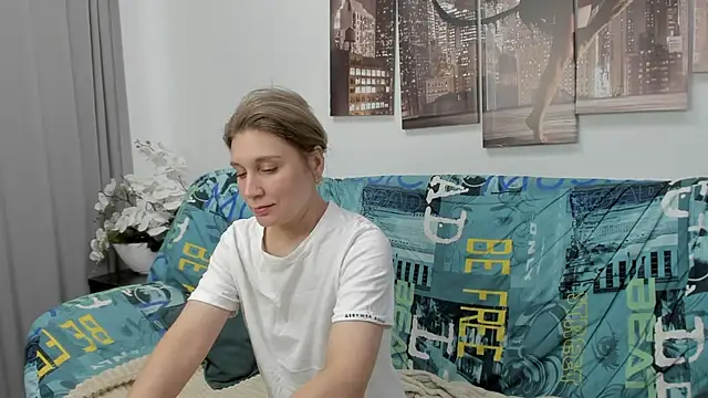 Tenderly Sophie online show from 11-07-25, 02:27