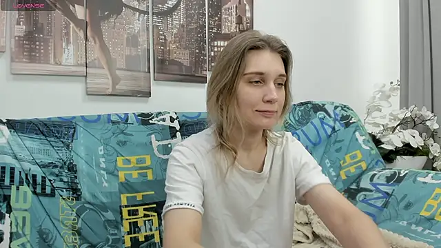 Tenderly Sophie online show from 12-18-25, 01:22